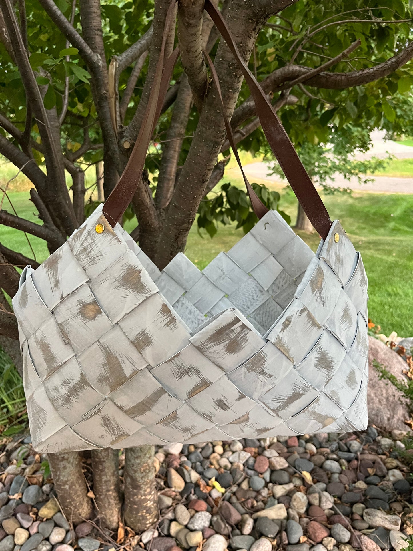 Basket Whitewash Chipwood with Leather Handle Large