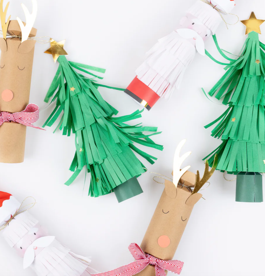 Santa & Reindeer Crackers