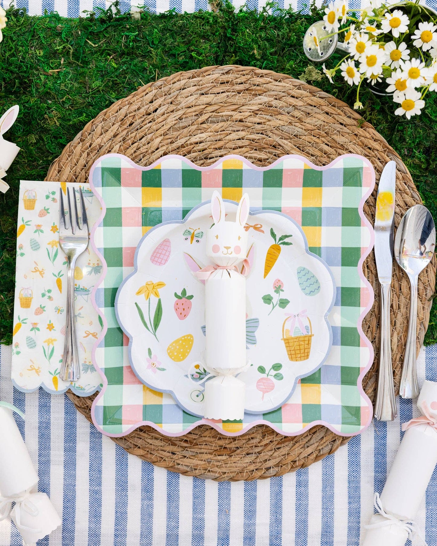Hopscotch Gingham Plates