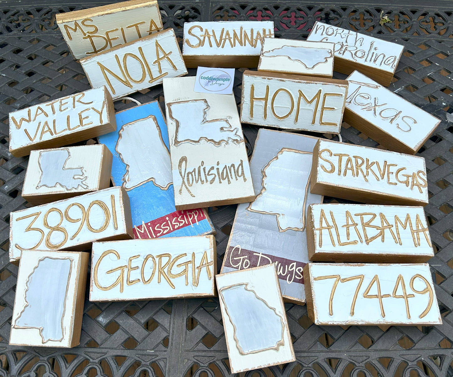 55042 Gold Sign