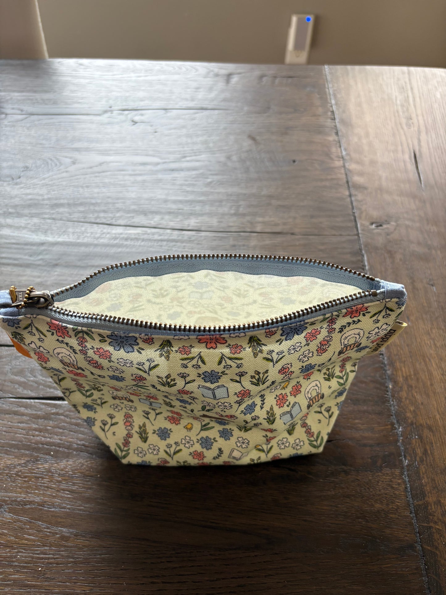 LIW Pouch