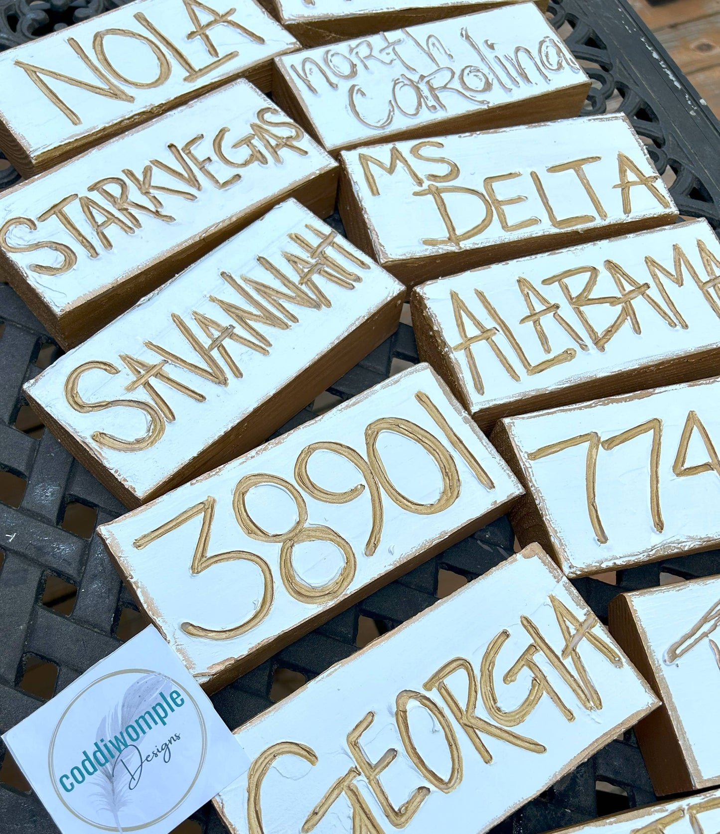 55042 Gold Sign