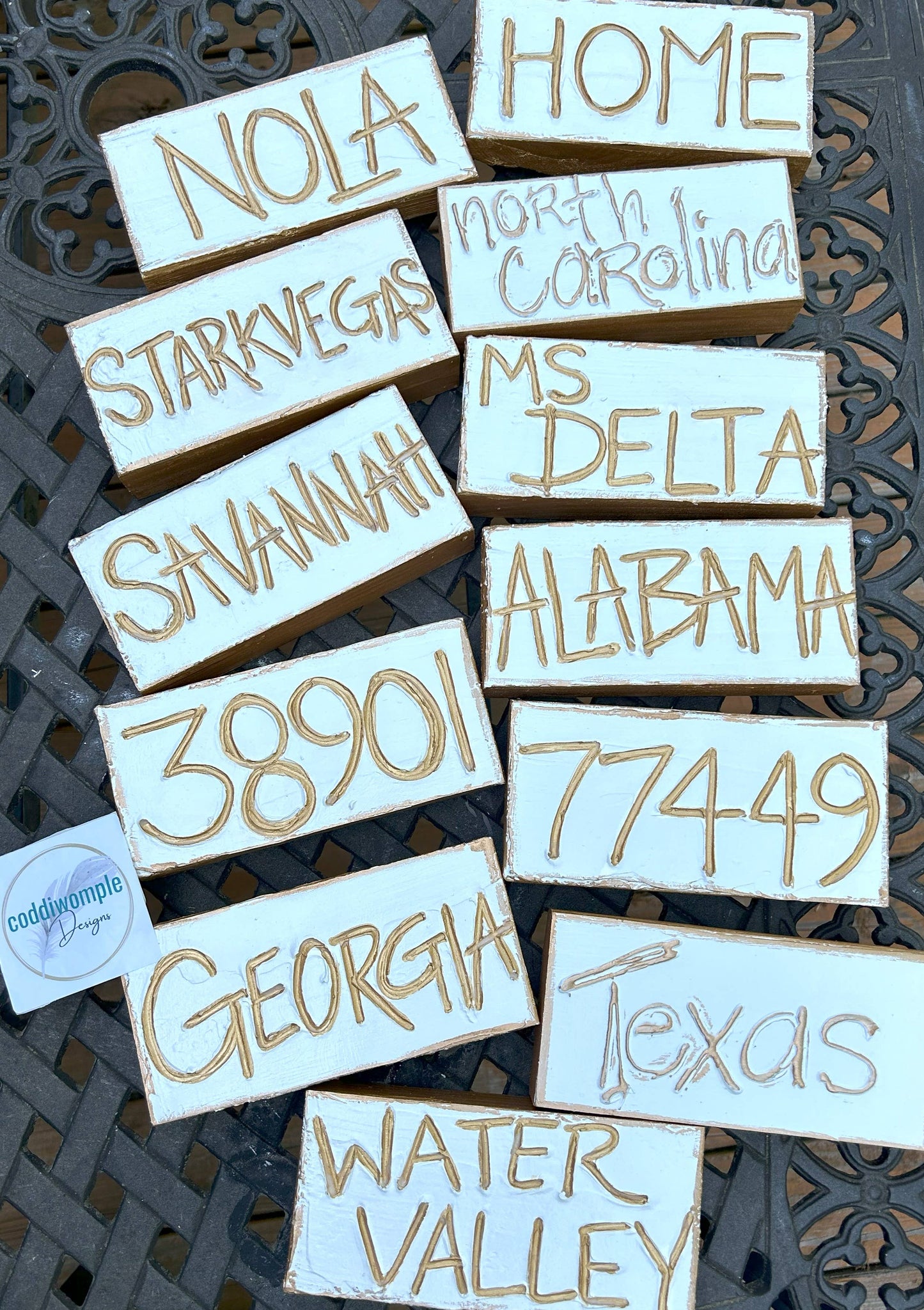 55042 Gold Sign