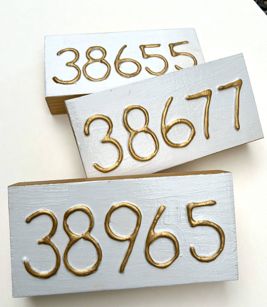 55042 Gold Sign