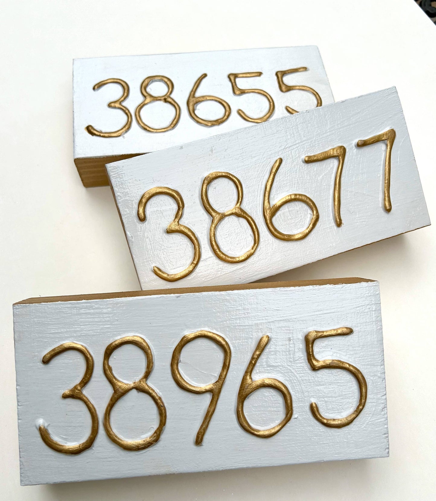 55042 Gold Sign